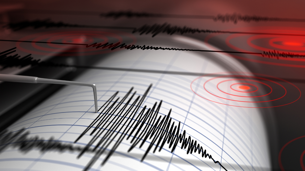 SON DAKİKA DEPREM! Akdeniz'de Korkutan Deprem!