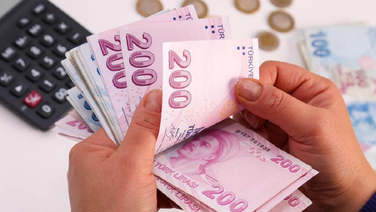 Gece Yarısı Belli Oldu: Emekli Maaşlarına Yılbaşında 2 Zam Birden!