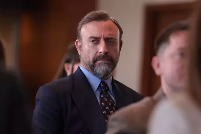 Halit Ergenç ve Rıza Kocaoğlu ‘Yalan Tanıklık’ Suçlamasıyla Hakim Karşısında