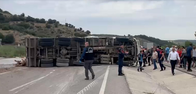 Çanakkale’de Zincirleme Kaza: 8 Ölü, 20 Yaralı var.